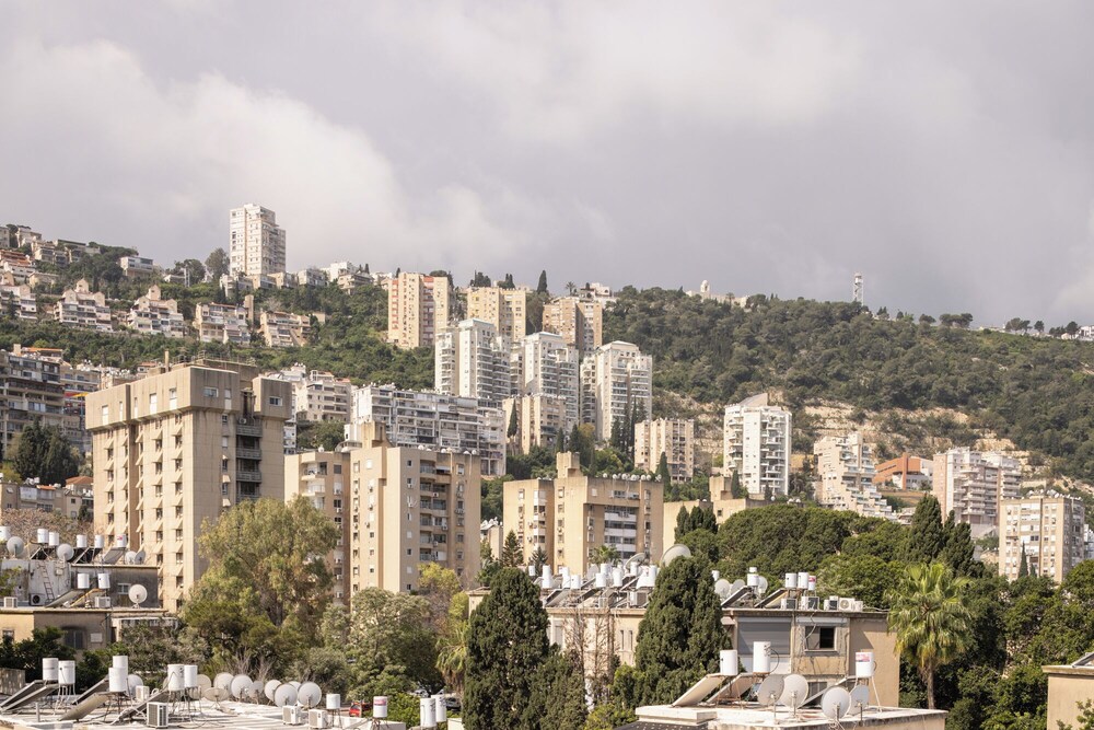 Bahai Gardens Penthouse by Sea N' Rent view 4