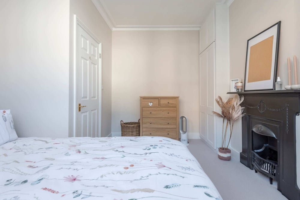 Stylish River Apartment - West Putney Embankment