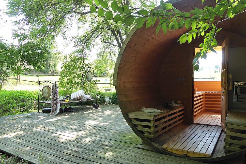 Villa Poggio Zucchino Pool and Wellness Piacenza