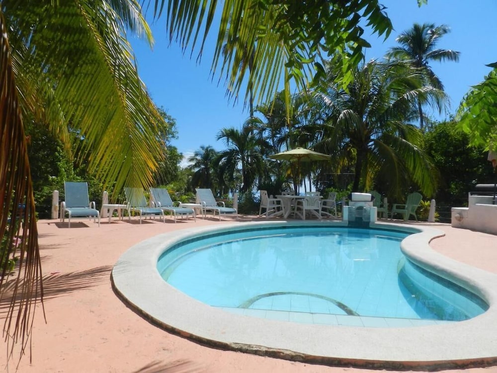 San Andres Vacations - Ocean View Sai, Five Bedroom Holiday Home - Property Image 12
