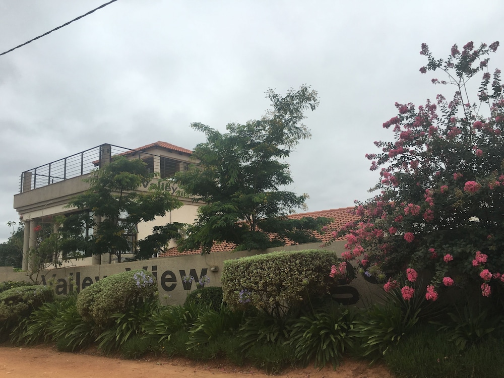 Valley View Lodge