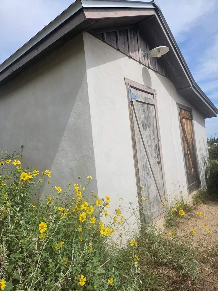 Breezy Hills Cottages