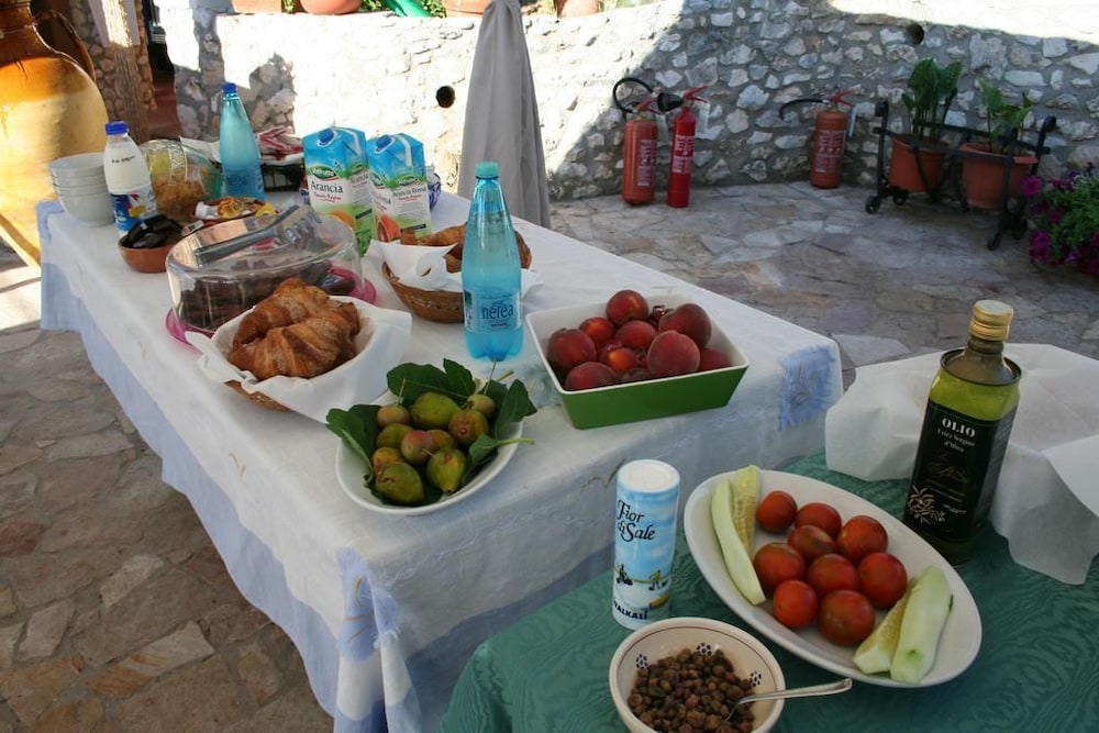 Albergo Biscotti view 4