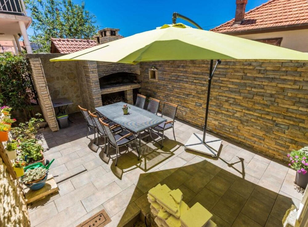 Charming Zadar Apartment Near Old Town With Convenient Access to Beaches