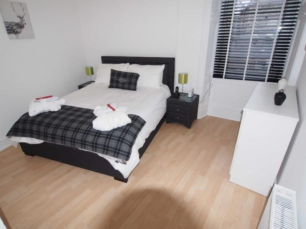 Thistle Apartments view 2