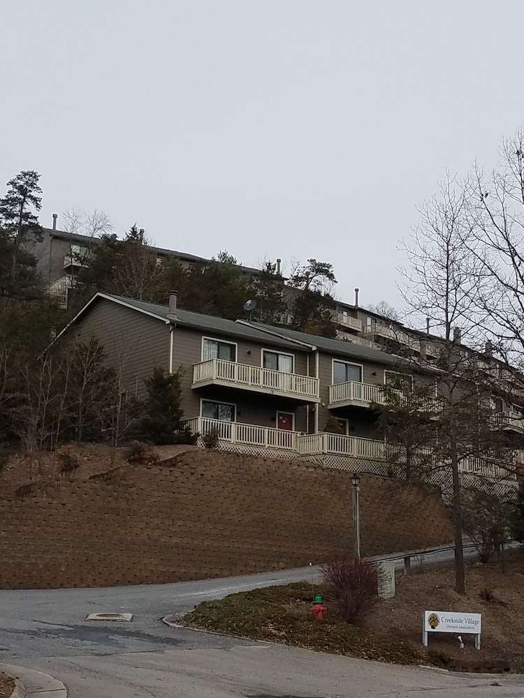 Creekside Village