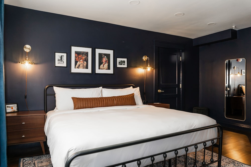 The Hotel Melrose