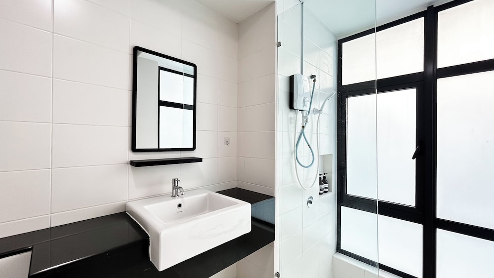 Trefoil by Manhattan Group