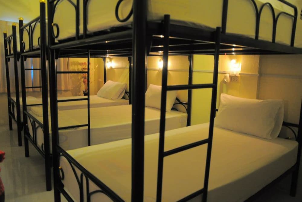 Seventeen Hostel