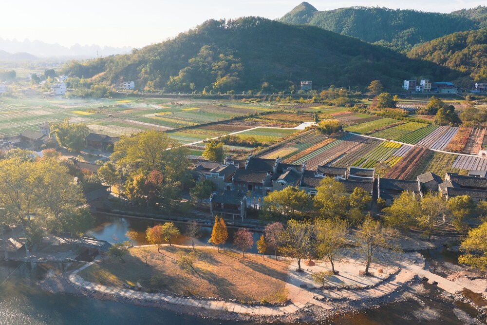 Li River Craftsman Village Guilin