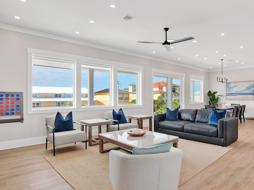 Navarre Dreams by Southern Vacation Rentals