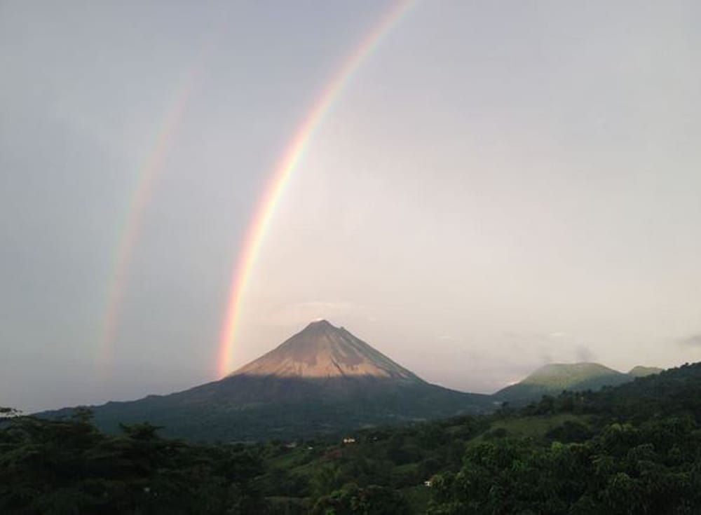 Encantada Guest House: Spectacular View & Excellent Reviews