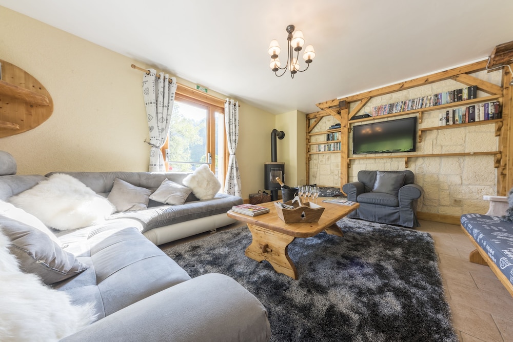 Chalet Bluebell