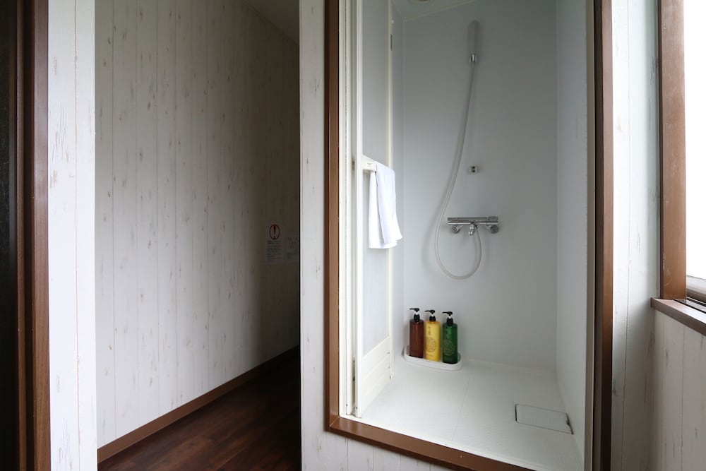 Guest House Liz Nakazaki-cho
