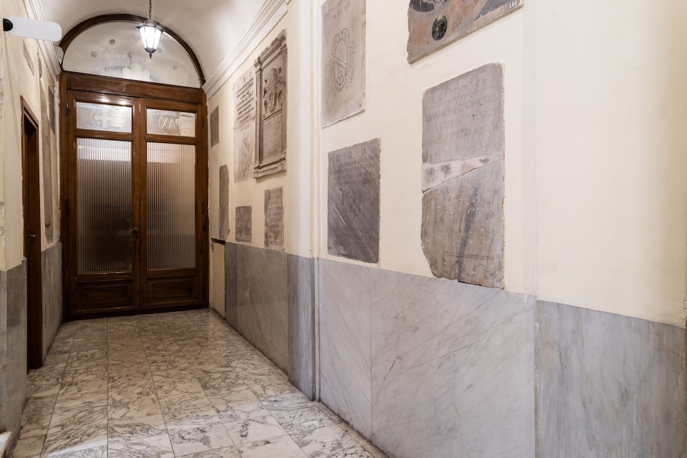 DOMUS in PANTHEON