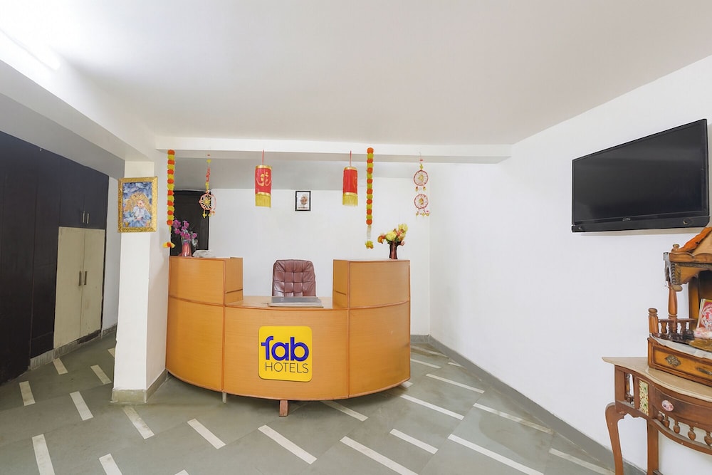 Fabhotel Chaudhary Palace