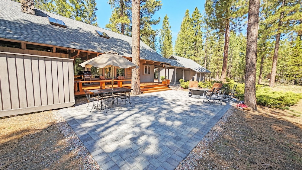 Pine Cone 3 6 Bedroom Home
