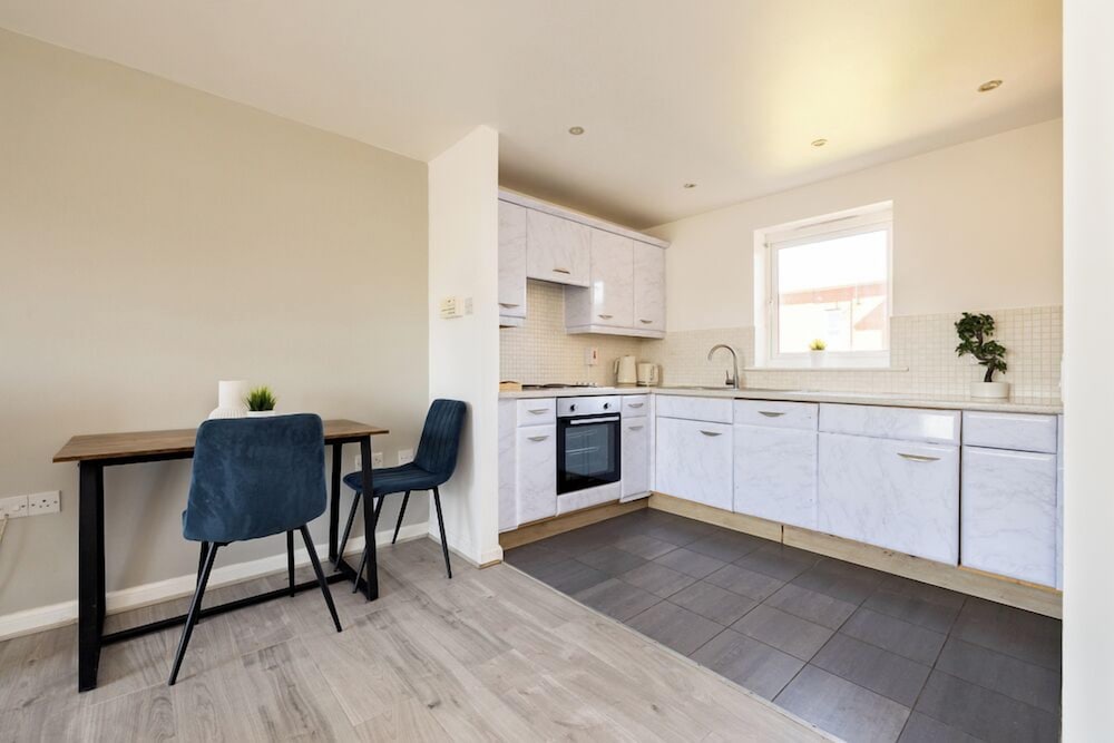 2 Bedrooms Apartment in Wembley