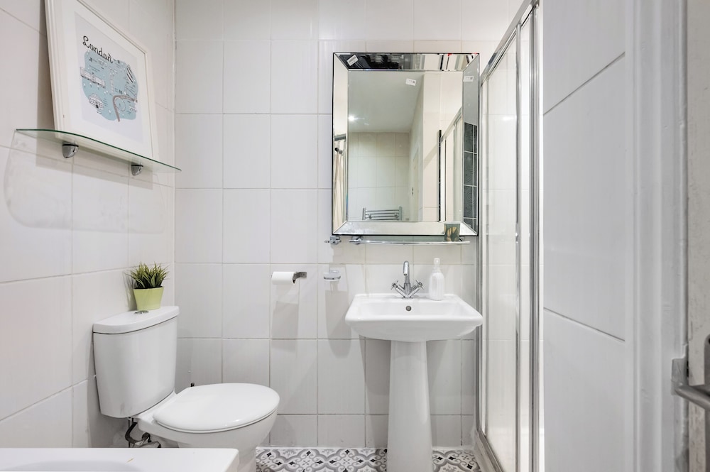 2 Bedroom flat in Putney by the river