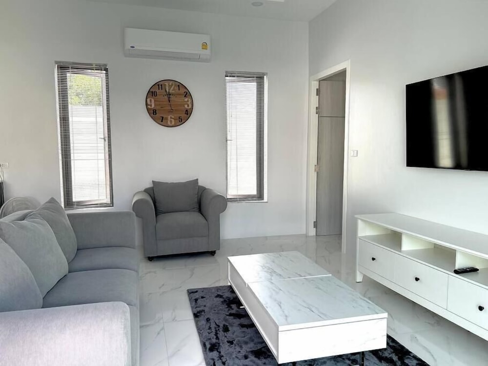 Costa Brand New 3BR Villa Pool V35