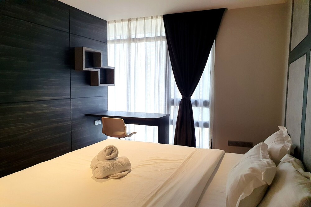 Anggun Residences by Emily in Town