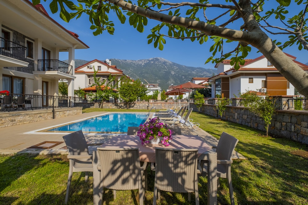 Infinity Opal Villa