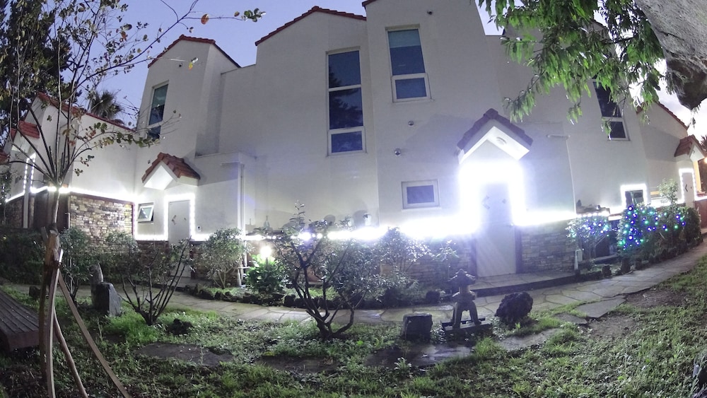 Memory In Jeju Pension