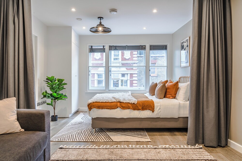 Be London - The Chinatown Residences
