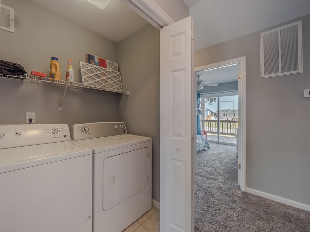Pelican Palms by Topsail Realty