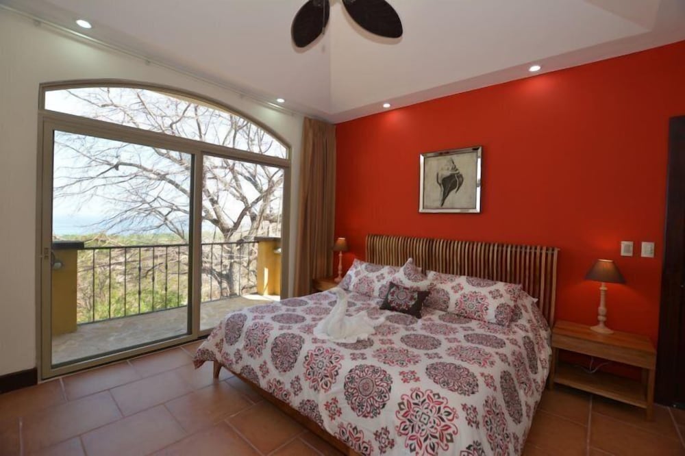 Casa Ilan Ilan view 5