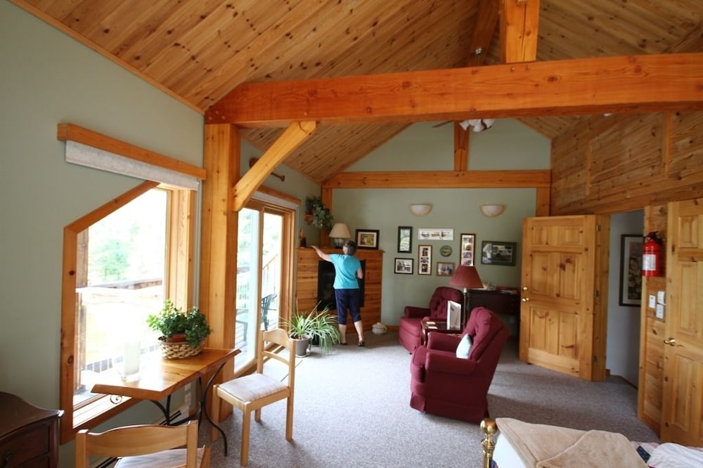 Sunny Rock B&B Haliburton