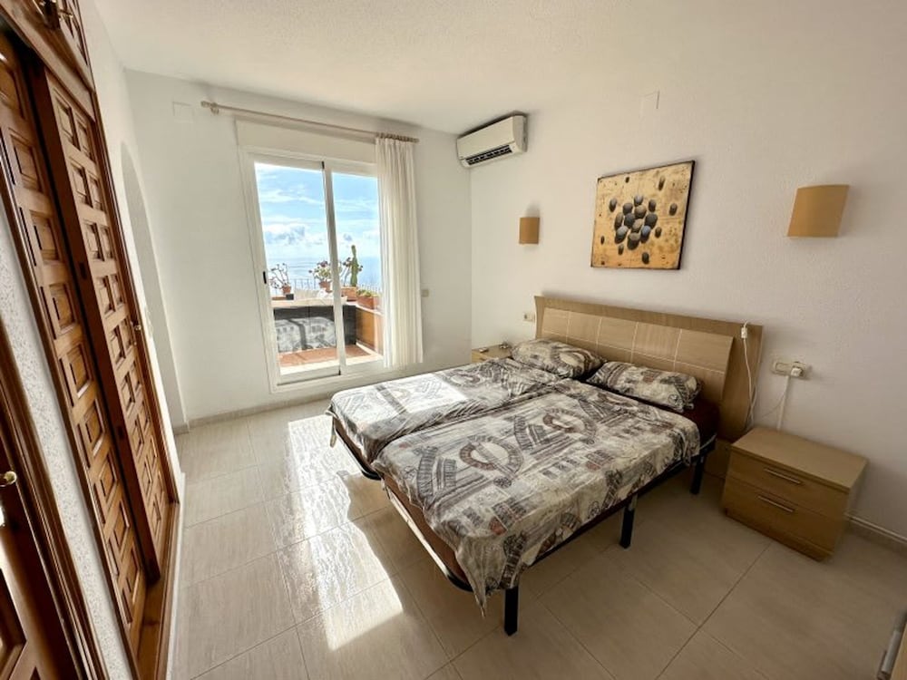 Two Bedroom Apartment With Breath-taking Views