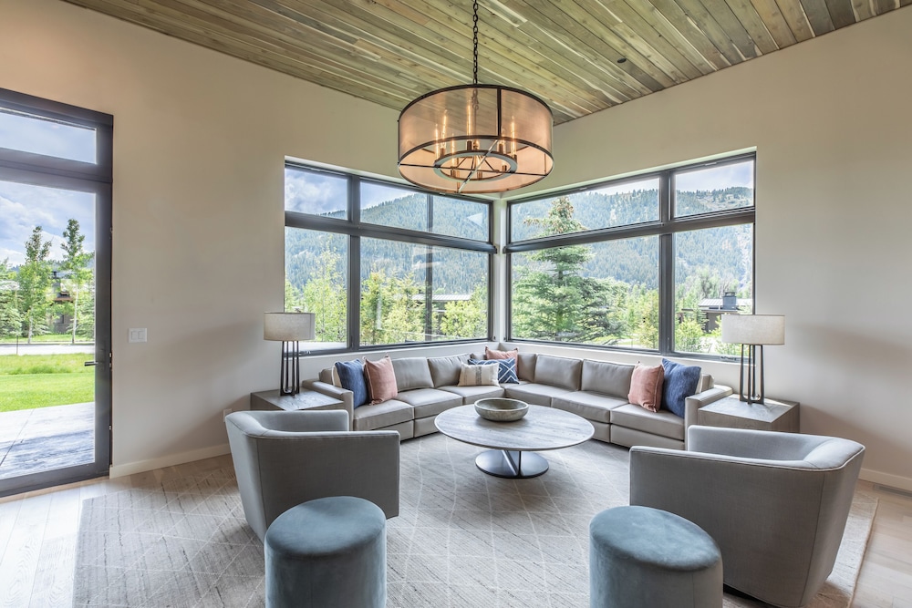 The Cabins At Snake River Sporting Club