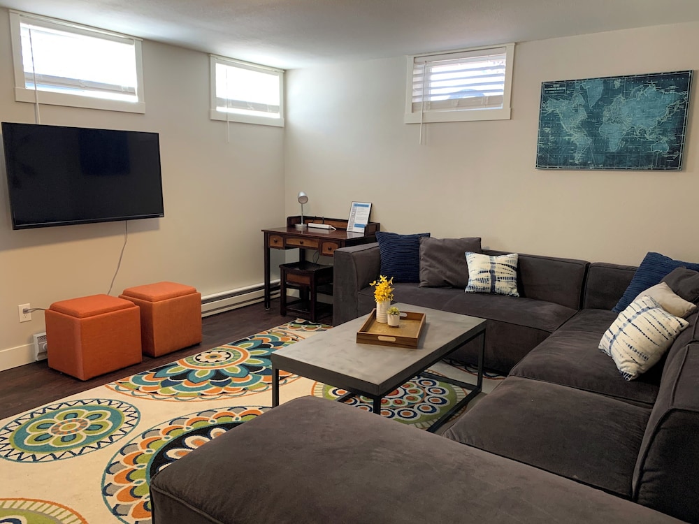 The Rams' Den King Beds, Fire Pit, Spacious Yard
