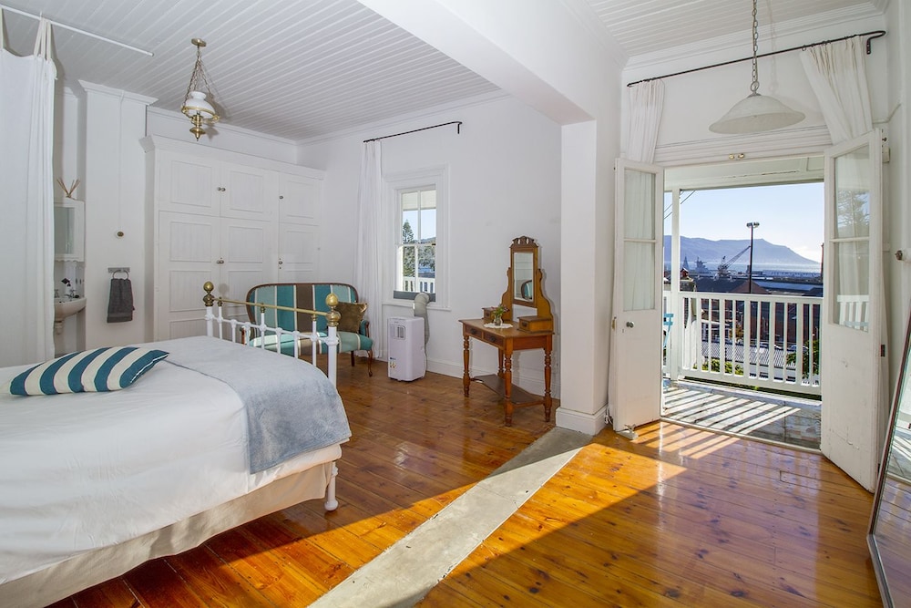 Edwardian Town House