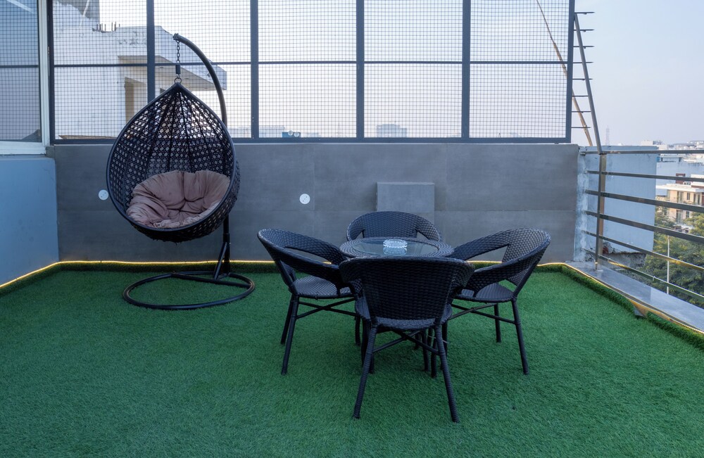 Housr Studio Rooms Sector 38 Gurgaon