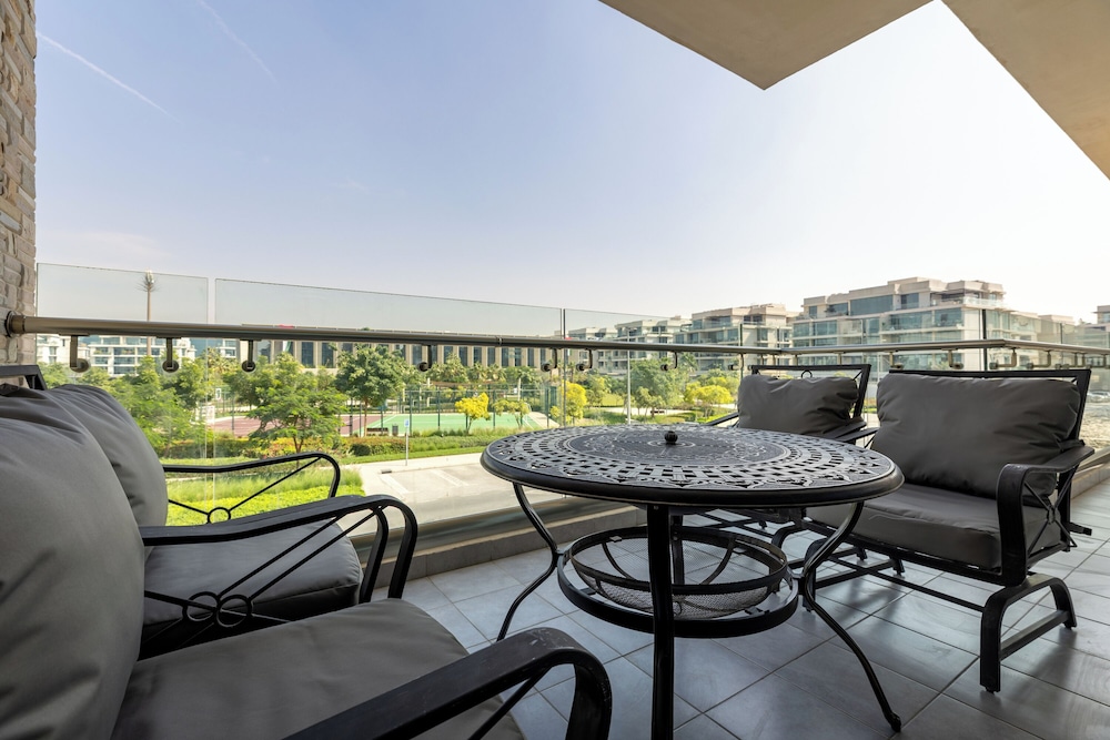 Maison Privee - Chic & Eclectic Family Home w/ Park Vws in Meydan