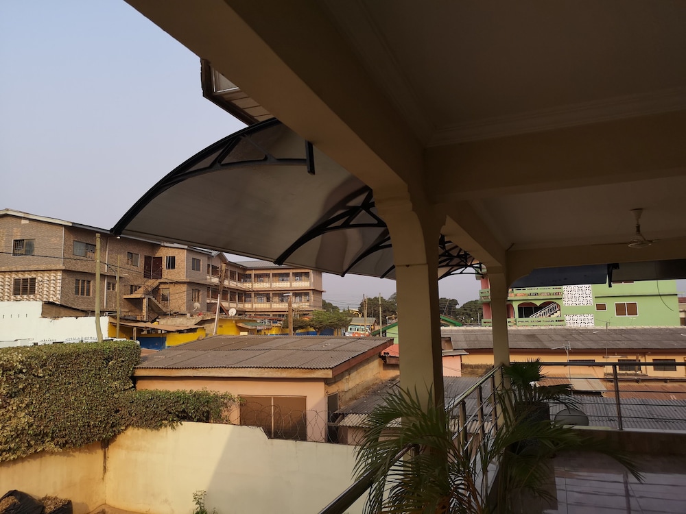 The Golden Apple Guest House