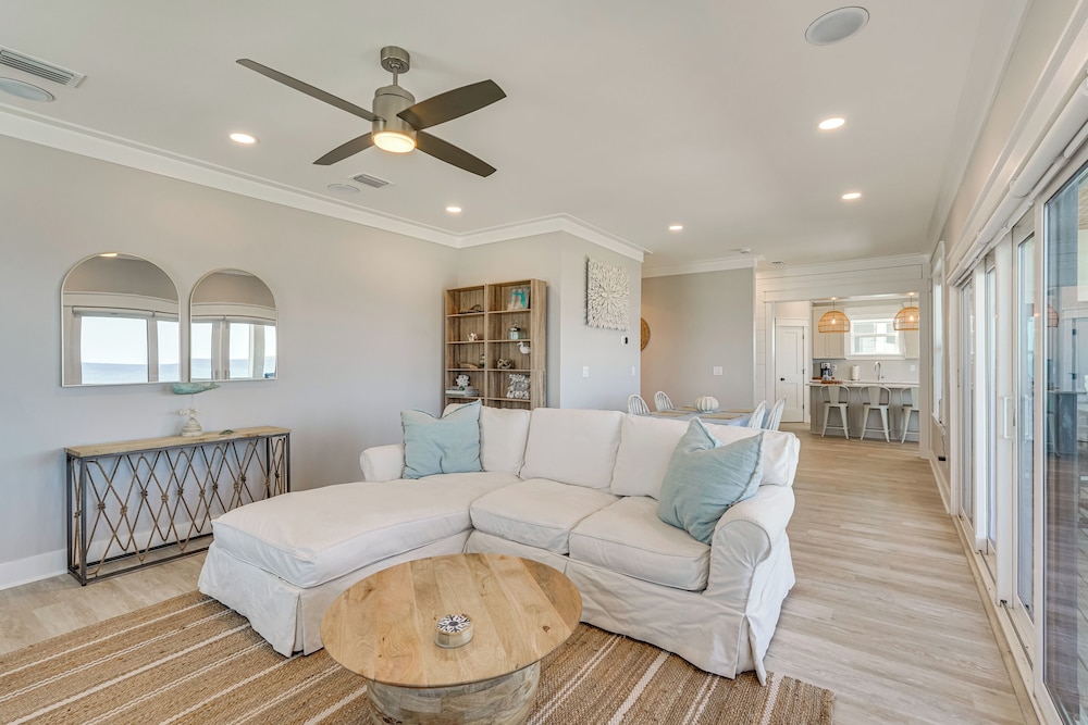 5,000+ Sq Ft! Luxe Beachfront House in Port St Joe