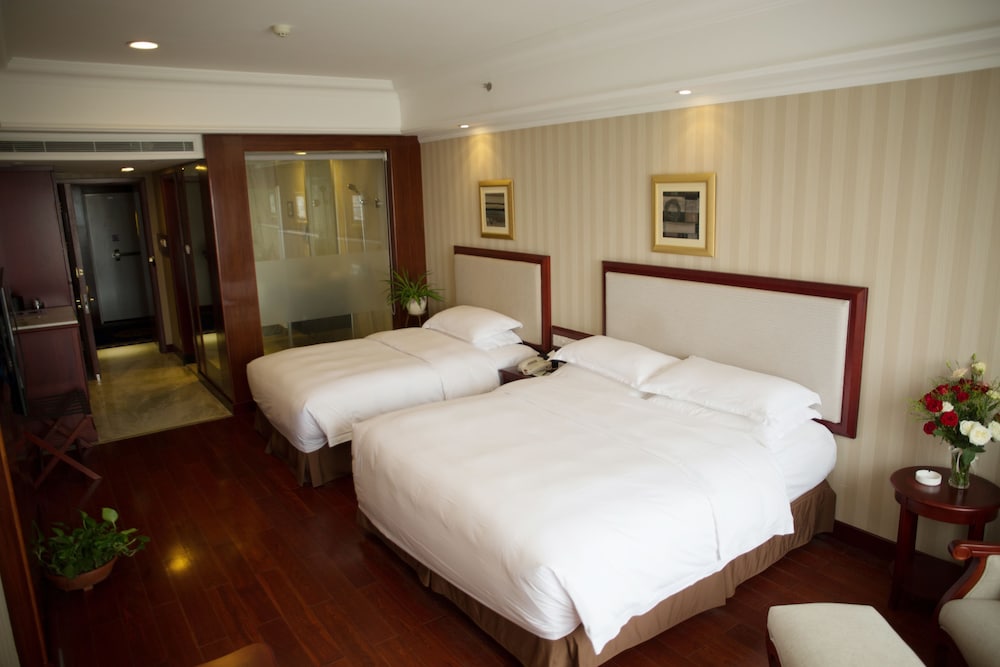 Enrichee Gloria Plaza Hotel Qingdao