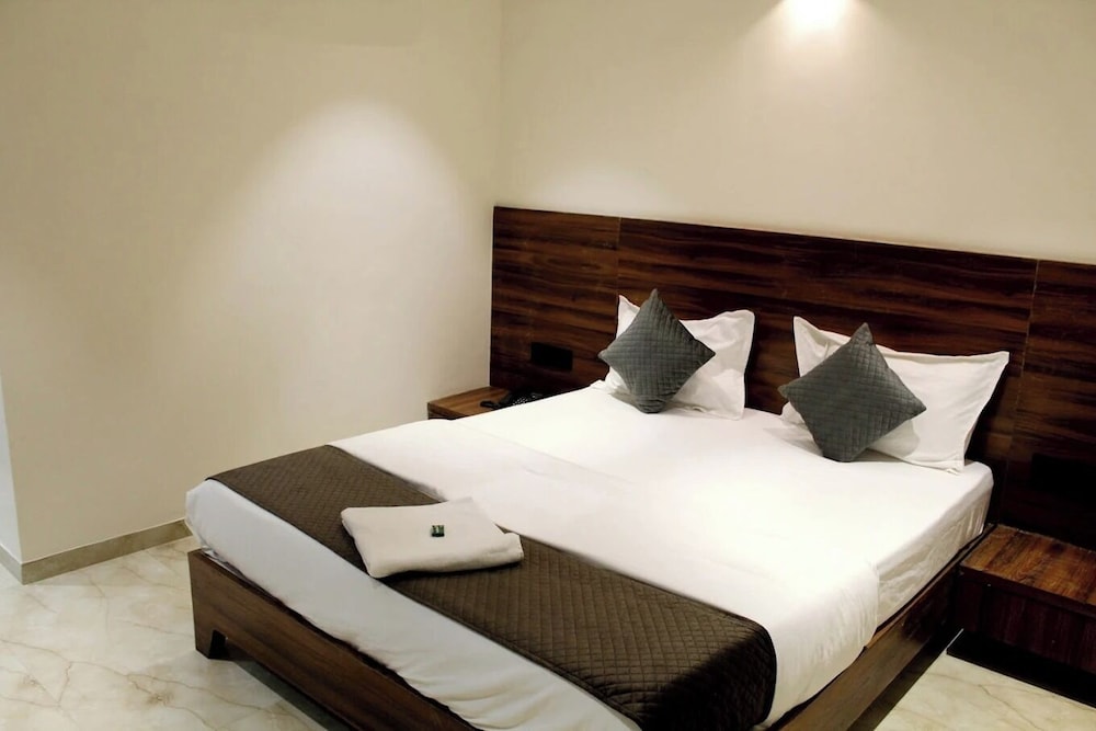 Aatithya Residency