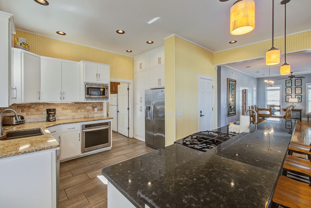 508 Ocean by Avantstay Waterfront, Pool, Beach view 4