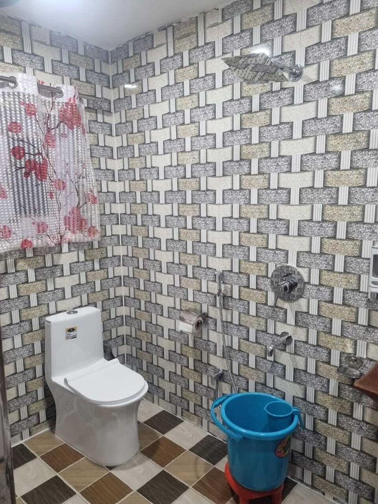 New Relax Inn