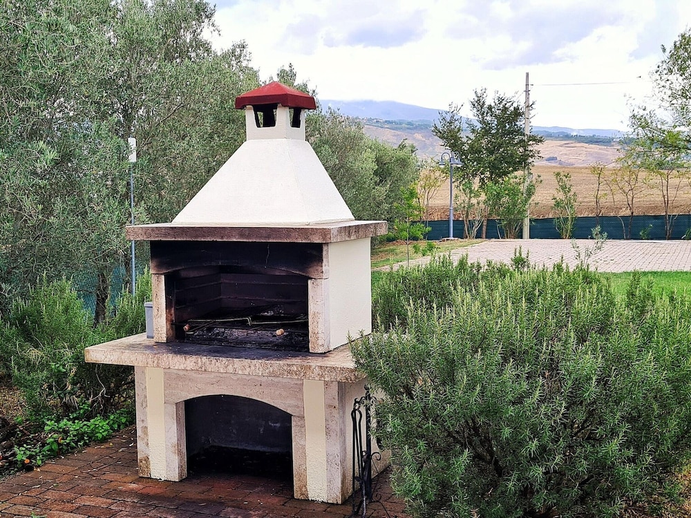 Villa With Private Pool in Piancastagnaio view 3