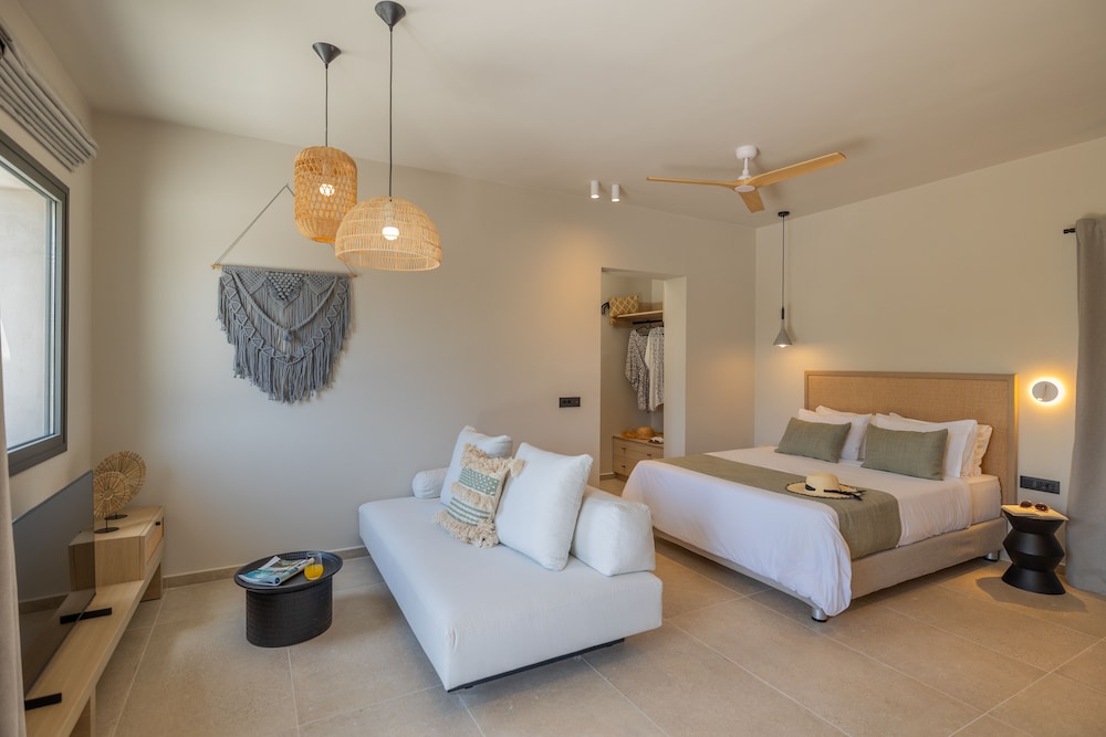 Topos Suites view 2