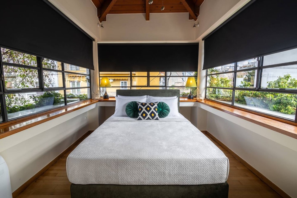 Ma Maison Downtown Villa N 8 Indoor Heated Pool