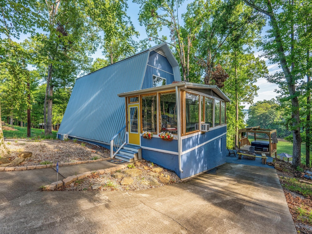 Emerald Cove by Jackson Mountain Rentals