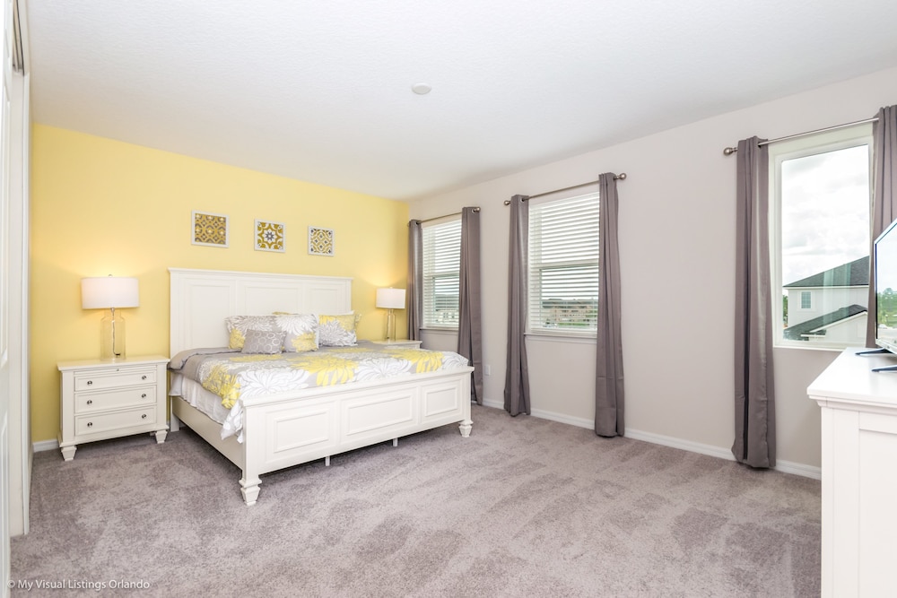 Brand New 7 Bedroom Private Pool Near Disney - Image 2