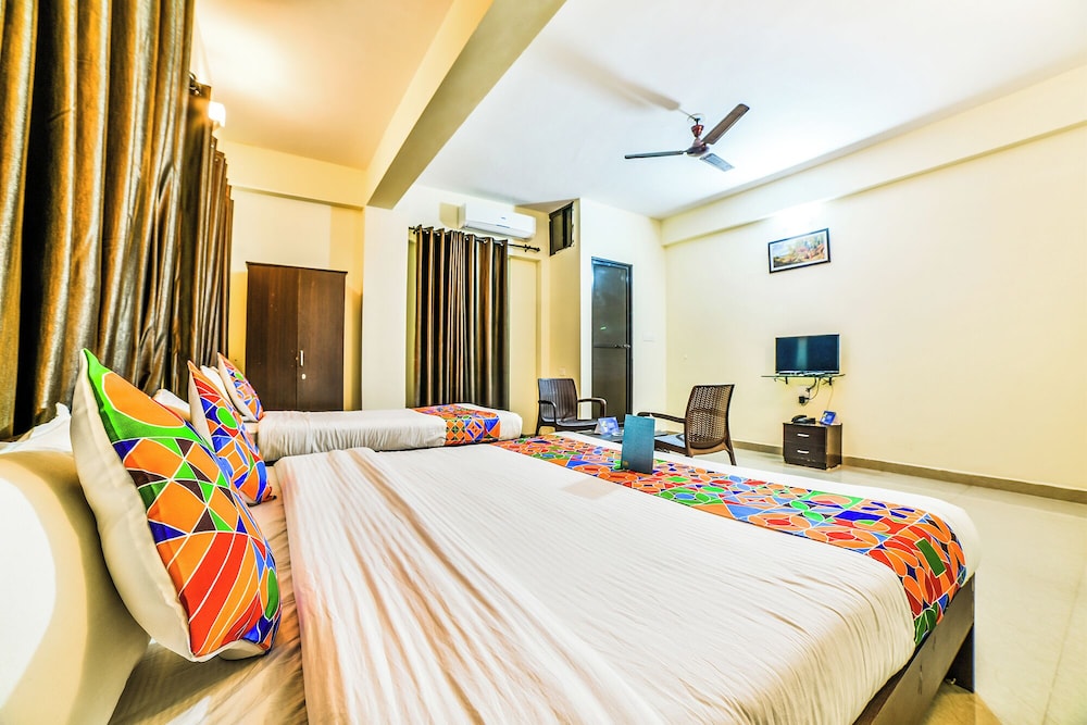 Hotel Spring Height Near Mall De Goa
