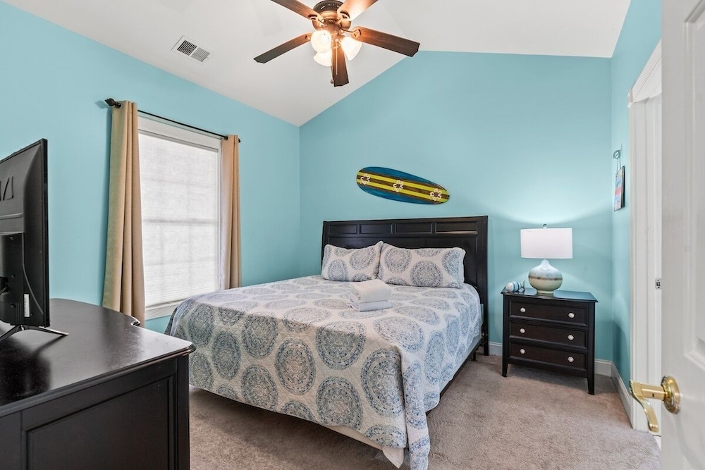 Magnolia Pointe Luster Leaf 4890-403 2 Bedroom Condo